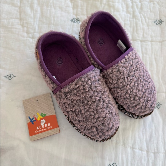 Kids Acorn slippers nwt - Picture 1 of 3